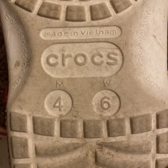 I’m selling these croc’s. They have been worn. - Picture 3 of 4